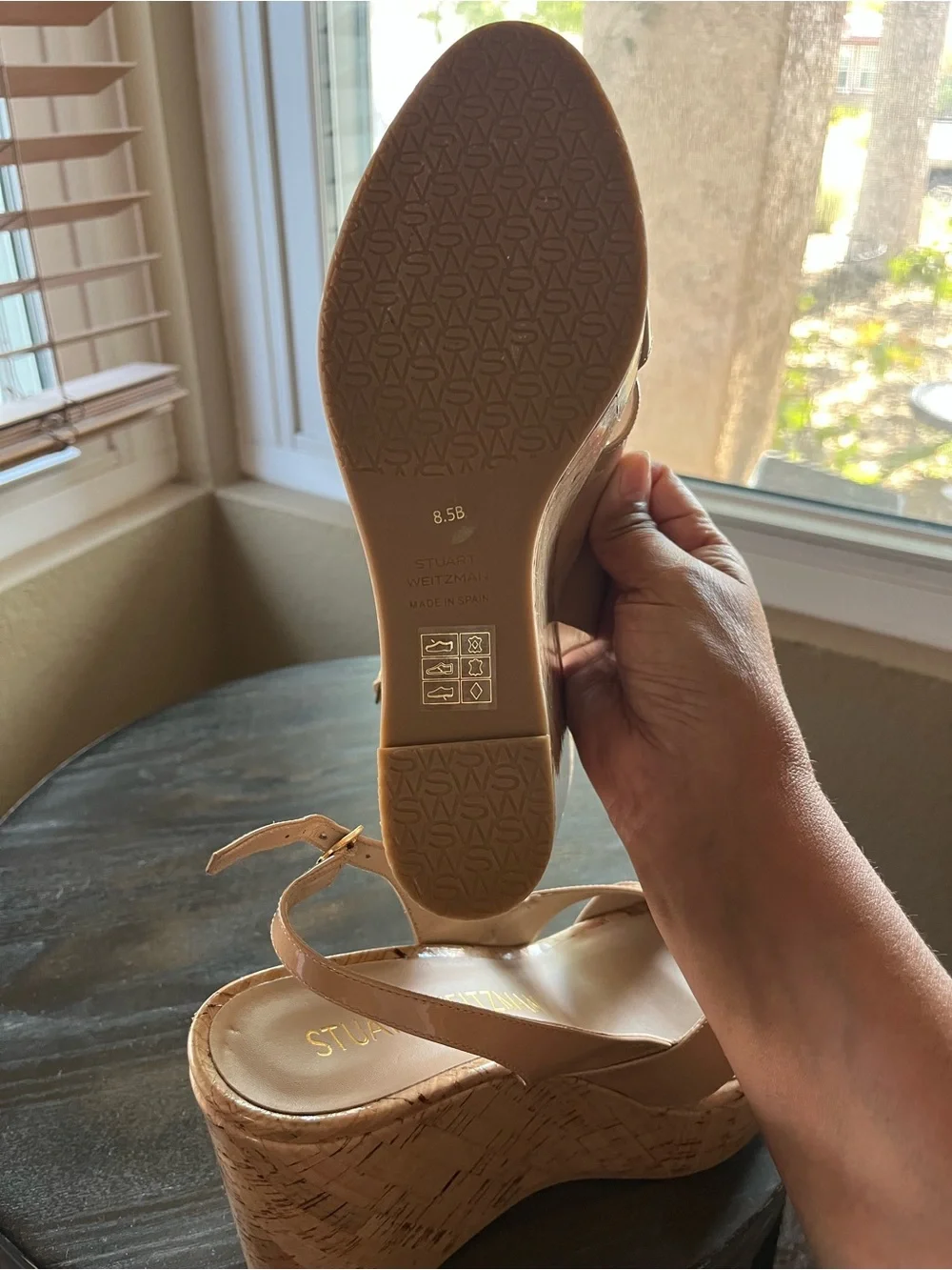 Stuart Weitzman Nude Patent Cork Wedge Sandals - Picture 7 of 8